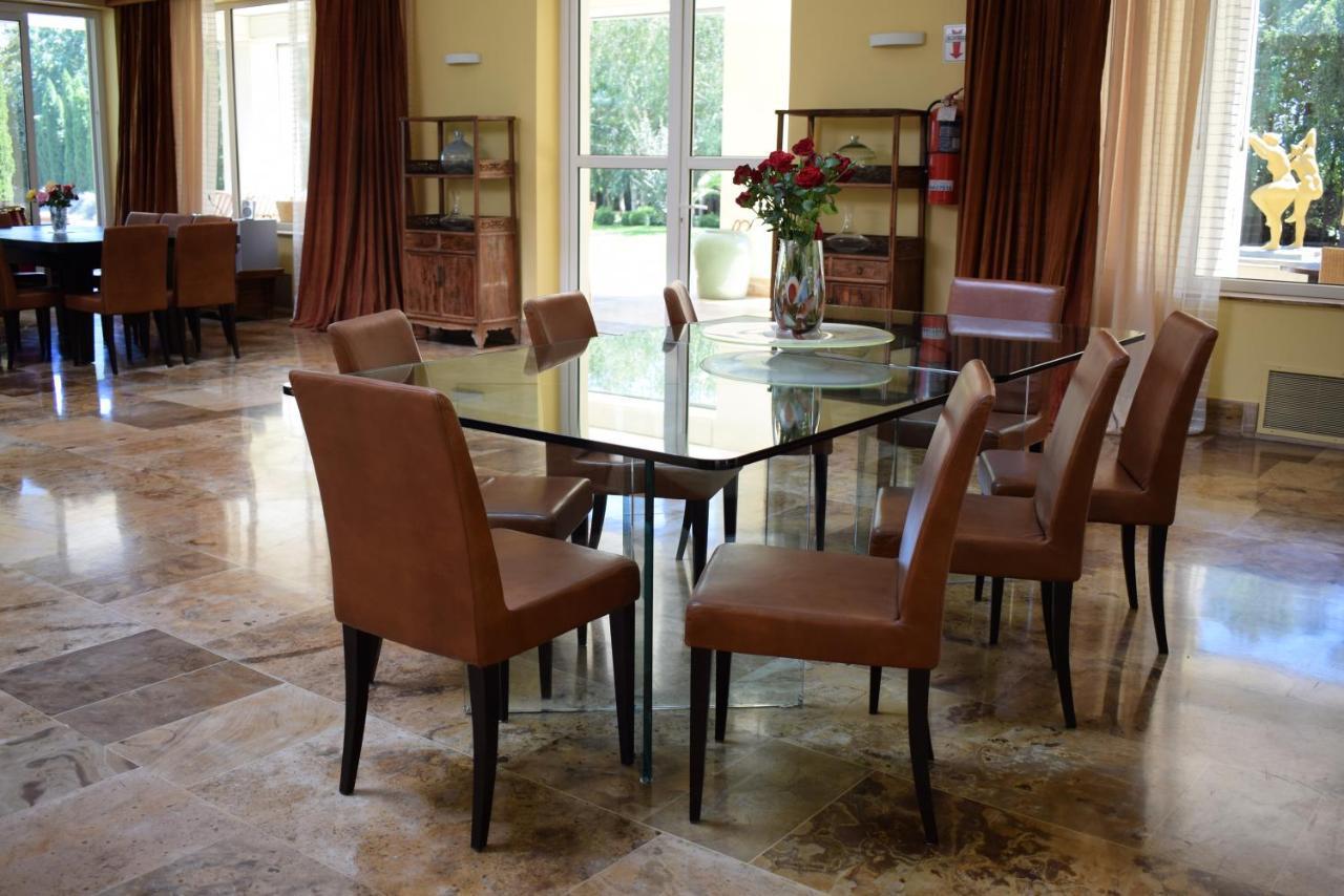 Estancia Mendoza Wine Hotel ตูนูยัน ภายนอก รูปภาพ