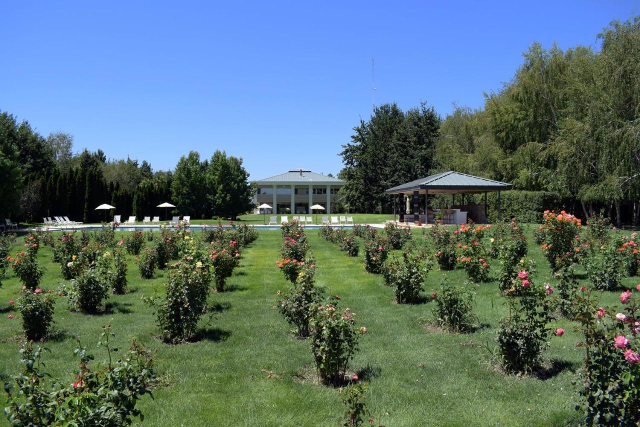 Estancia Mendoza Wine Hotel ตูนูยัน ภายนอก รูปภาพ