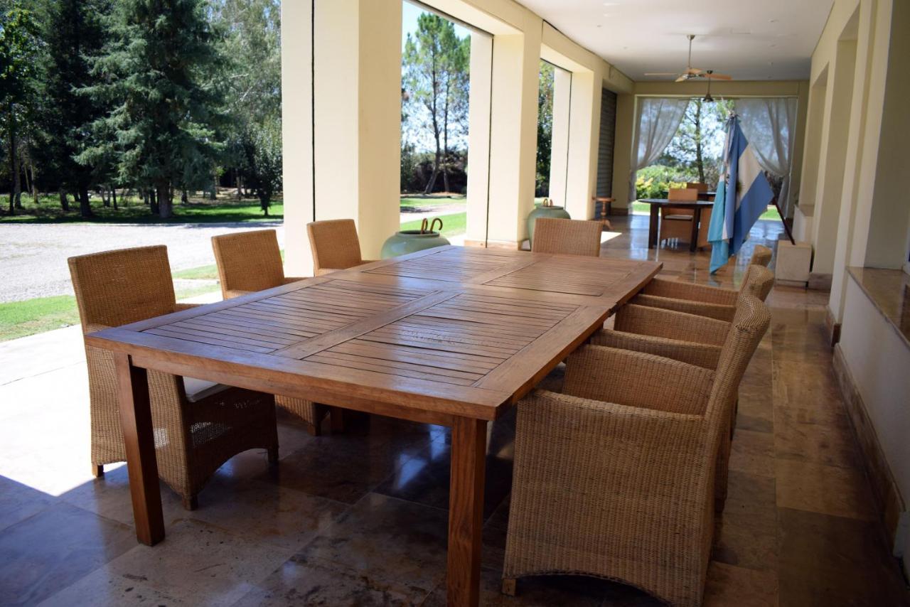 Estancia Mendoza Wine Hotel ตูนูยัน ภายนอก รูปภาพ